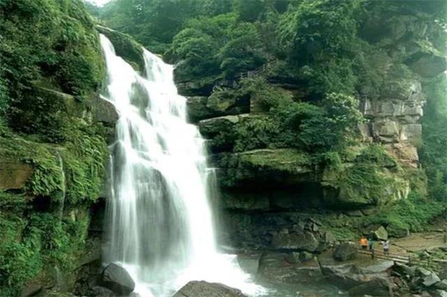 闲工谈哈尔滨的冰雪奇缘:不仅是旅游热潮,更是就业新机遇